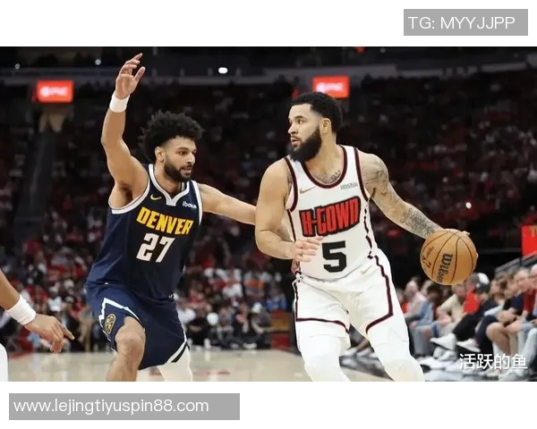 穆雷半场火力全开14投9中三分命中率高达50砍下23分助球队争胜