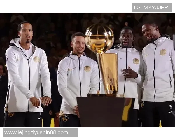 邓恩称赞狄龙疯狂表现激励全队感到庆幸能与他并肩作战